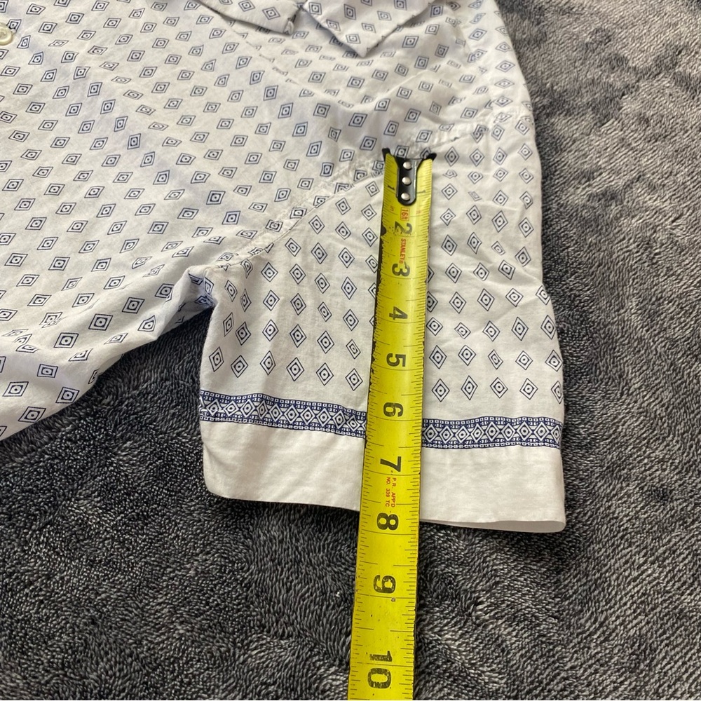 Banana Republic White and Blue Geometric Patterned 100% Cotton Button Down Shirt - Picture 11 of 11